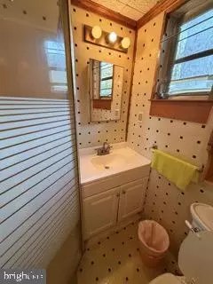 Entry Way - 40 Asbury Ave, Dover, DE 19901 photo 11 of 18