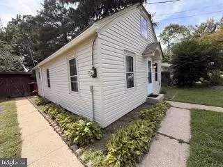 Entry Way - 40 Asbury Ave, Dover, DE 19901 photo 5 of 18