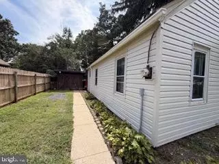 Entry Way - 40 Asbury Ave, Dover, DE 19901 photo 4 of 18