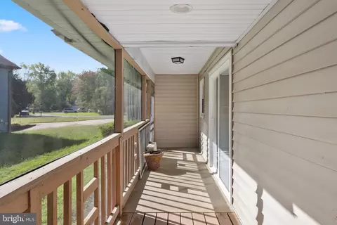Exterior - 111 Delshire Dr, Dover, DE 19901 photo 6 of 12