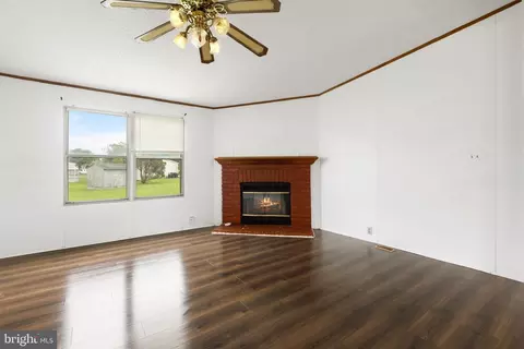 202 Persimmon Cir, Dover, DE 19901 photo 7
