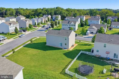 View/Area - 610 Swallowtail Way, Dover, DE 19901 photo 4 of 9