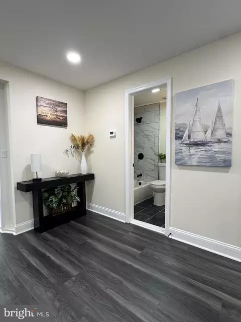 Entry Way - 403 Main St, Dover, DE 19901 photo 1 of 11