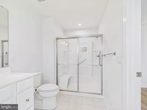 Bath - 126 Laertes Dr, Dover, DE 19901 photo 3 of 4
