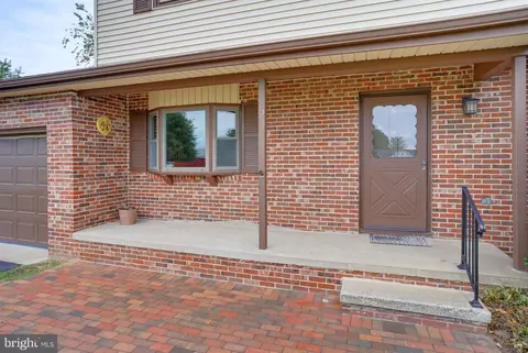 Exterior - 5 Yorkshire Ct, Dover, DE 19901 photo 2 of 2