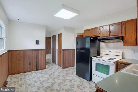 Entry Way - 5 Yorkshire Ct, Dover, DE 19901 photo 2 of 3