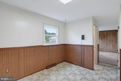 Entry Way - 5 Yorkshire Ct, Dover, DE 19901 photo 3 of 3