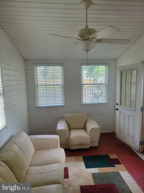 Exterior - 27 Heritage Dr, Dover, DE 19904 photo 3 of 6