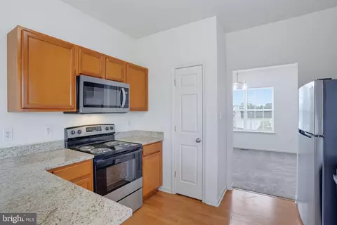 Kitchen - 75 Fields Dr, Smyrna, DE 19977 photo 2 of 2