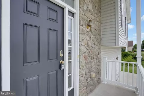 Entry Way - 75 Fields Dr, Smyrna, DE 19977 photo 1 of 5