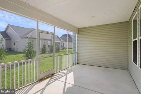 Exterior - 38 Leander Dr, Dover, DE 19904 photo 3 of 7