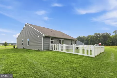 Exterior - 357 Laertes Dr, Dover, DE 19901 photo 5 of 5