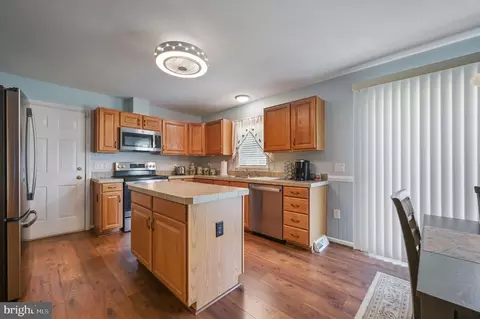 Kitchen - 8 Platinum Dr, Dover, DE 19901 photo 2 of 6