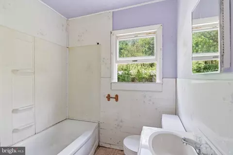 Bath - 1116 Janes Rd, Dover, DE 19901 photo 1 of 1