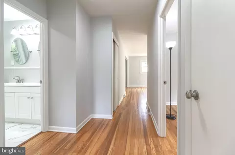 Entry Way - 300 David Hall Rd, Dover, DE 19904 photo 3 of 4