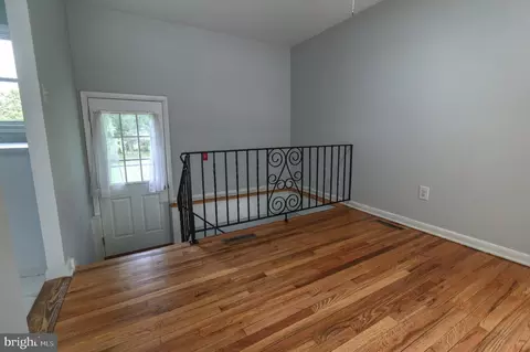 Entry Way - 300 David Hall Rd, Dover, DE 19904 photo 1 of 4