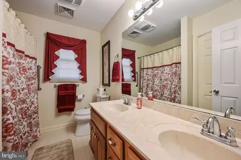 Bath - 134 Brandywine Dr, Dover, DE 19904 photo 2 of 2