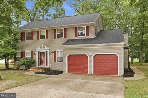 Exterior - 133 Red Oak Dr, Dover, DE 19904 photo 2 of 7