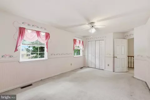 Bedroom - 133 Red Oak Dr, Dover, DE 19904 photo 2 of 8