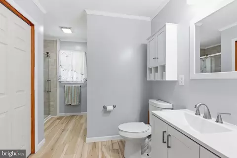 Bath - 1453 E Denneys, Dover, DE 19901 photo 2 of 3