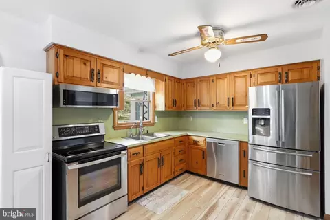 Kitchen - 1453 E Denneys, Dover, DE 19901 photo 1 of 3