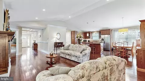 Entry Way - 47 Siltstone Dr, Dover, DE 19901 photo 7 of 13