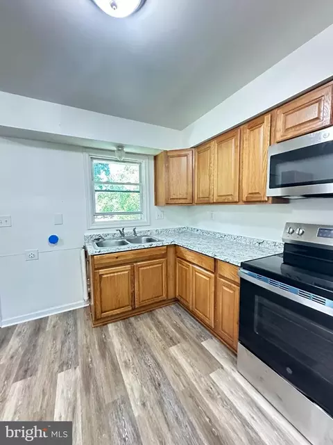 Kitchen - 6 Washington Pl, Dover, DE 19901 photo 2 of 3