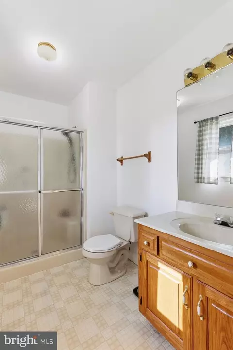 Bath - 949 Janeka Ln, Dover, DE 19904 photo 1 of 1