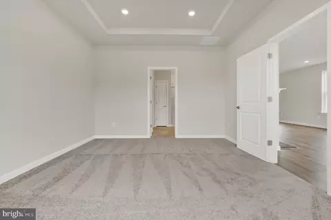 Entry Way - 104 Ariel Ln, Dover, DE 19904 photo 4 of 7