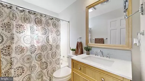 Bath - 43 Wayne Dr, Dover, DE 19901 photo 2 of 2