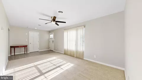 Living - 43 Wayne Dr, Dover, DE 19901 photo 1 of 1