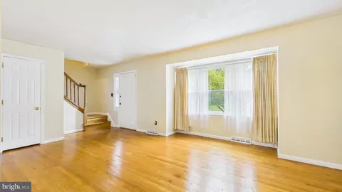 Living - 576 Crawford Ave, Dover, DE 19901 photo 1 of 3