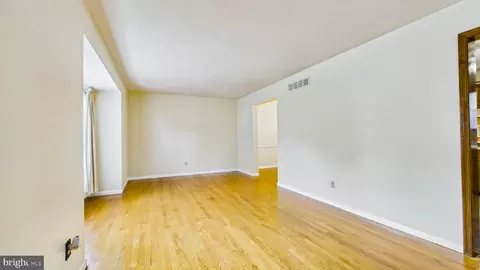 Living - 576 Crawford Ave, Dover, DE 19901 photo 3 of 3
