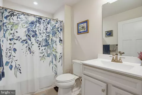 Bath - 427 Alezach Dr, Dover, DE 19901 photo 2 of 2