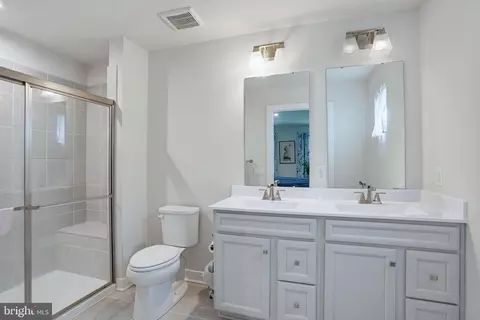 Bath - 427 Alezach Dr, Dover, DE 19901 photo 1 of 2