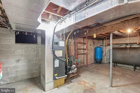 Entry Way - 86 Dalwin Dr, Dover, DE 19901 photo 6 of 6