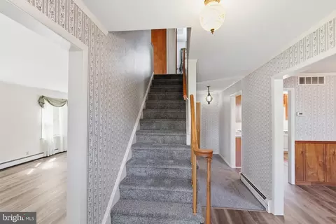 Entry Way - 86 Dalwin Dr, Dover, DE 19901 photo 3 of 6