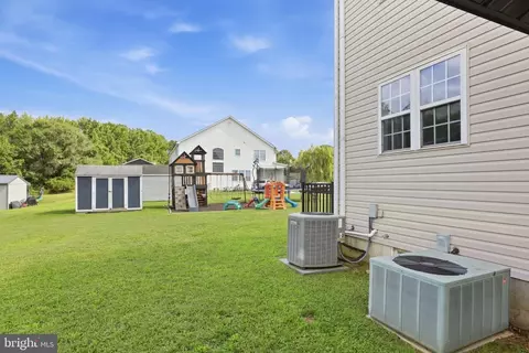 Exterior - 55 Ediman Ct, Dover, DE 19901 photo 6 of 6