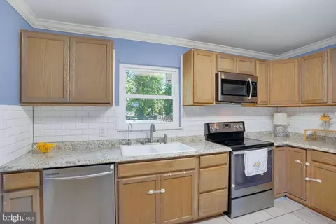 Kitchen - 713 Pear St, Dover, DE 19904 photo 3 of 5