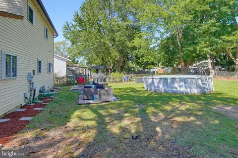 Exterior - 713 Pear St, Dover, DE 19904 photo 4 of 4