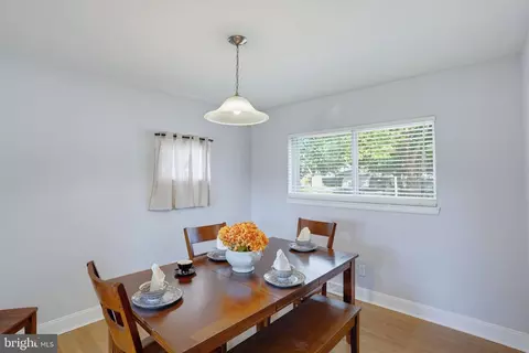 Dining - 713 Pear St, Dover, DE 19904 photo 1 of 3