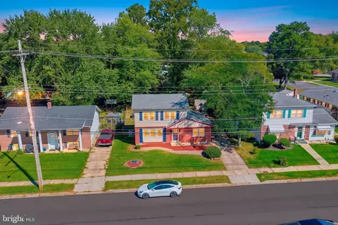 View/Area - 713 Pear St, Dover, DE 19904 photo 1 of 5