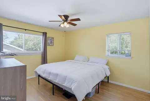 Bedroom - 713 Pear St, Dover, DE 19904 photo 4 of 6
