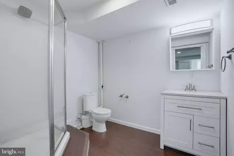 Bath - 57 Houston St, Dover, DE 19901 photo 3 of 3
