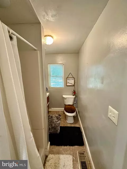 Bath - 302 N Bradford St, Dover, DE 19904 photo 1 of 6