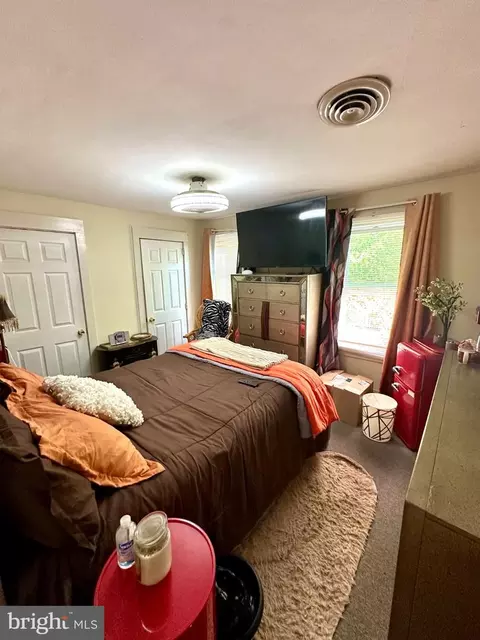 Bedroom - 302 N Bradford St, Dover, DE 19904 photo 1 of 4