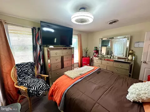 Bedroom - 302 N Bradford St, Dover, DE 19904 photo 2 of 4