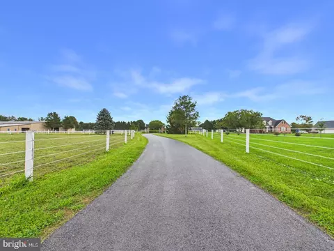 Entry Way - 95 Ringside Dr, Dover, DE 19904 photo 1 of 10