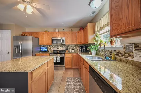 Kitchen - 333 W Darby Cir, Dover, DE 19904 photo 1 of 3