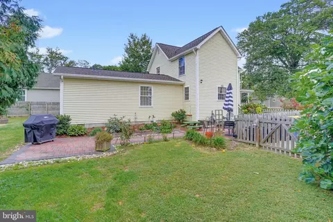 Exterior - 44 Washington St, Dover, DE 19901 photo 4 of 5